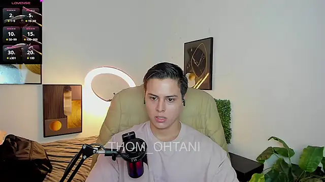 Thom_Ohtani live sex cam