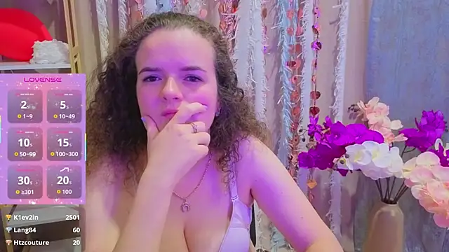 luisa_rosee - Luisa_Rosee's free webcam - UK Sex Cams