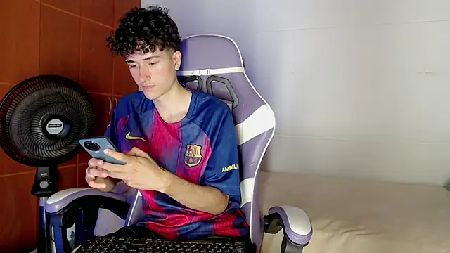 Johnny_cagee_ webcam