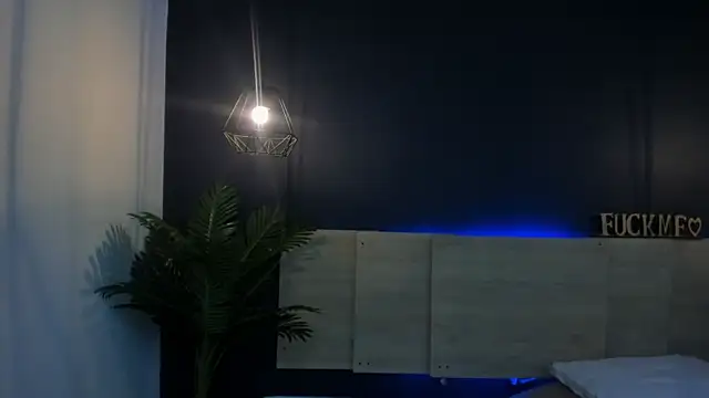 violet_giraldo - Violet_giraldo's free webcam - UK Sex Cams