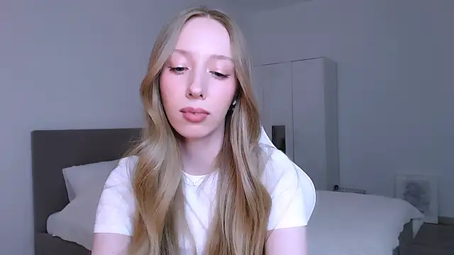 Luna_insniity webcam