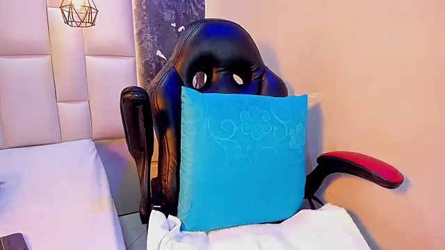 MHONIKBELUCCI webcam