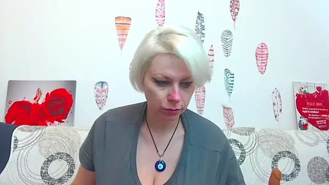 Playful_Goldie_WOW__ webcam