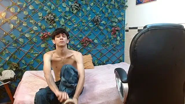 AmethystShadow17 live sex cam