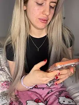 Holly-Glamour webcam