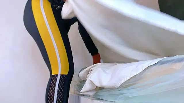 RiriiBrunette__ webcam