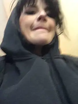 Girlnextdoor242 webcam