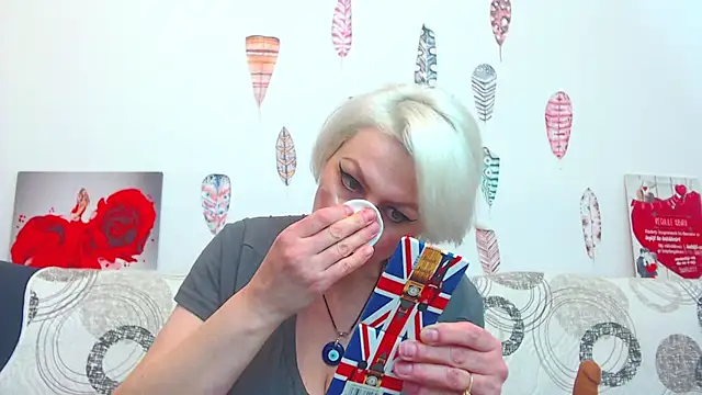 Playful_Goldie_WOW__ webcam