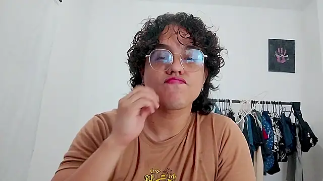 Diane_blossom webcam