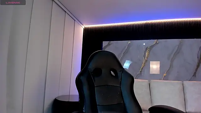 Alicee_Broownn webcam