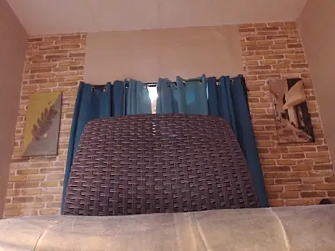 Urnaughty_cjay webcam