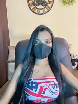 Webcam Model (its_ur_flora)  is live.Free join now!