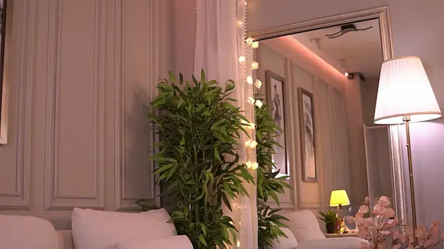 NicoleCellini webcam