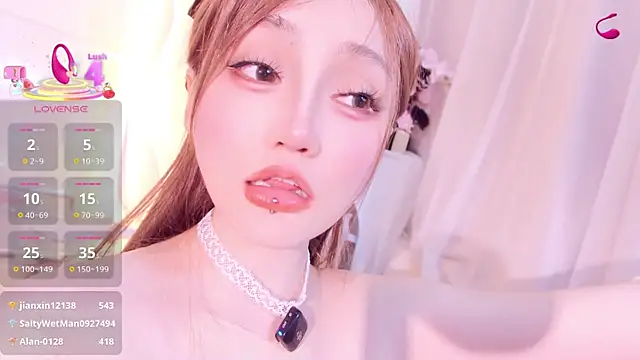 Yr_kitten_333 webcam