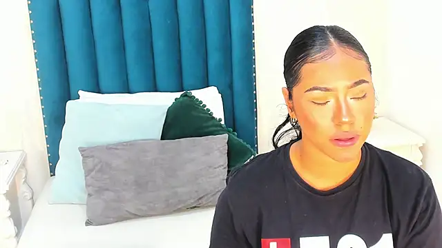 kendall_queen__ webcam