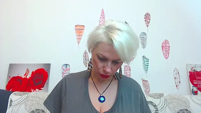 Playful_Goldie_WOW__ webcam