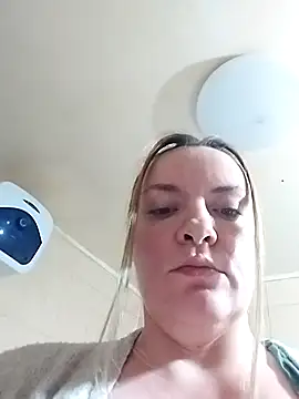 HotStepmommy4 webcam