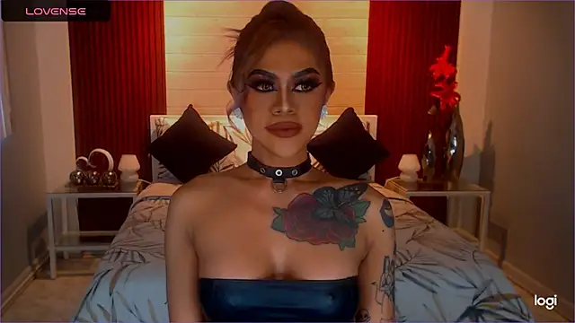 stellastrong30 (T young) - HUNGRY AND THIRSTY? BEG ME TO FEED YOU!