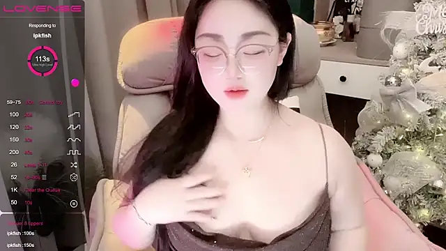 Monica-666888- webcam