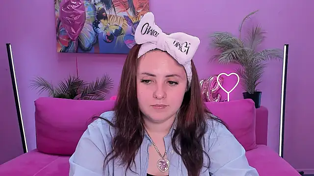 Hennessy_bunny webcam