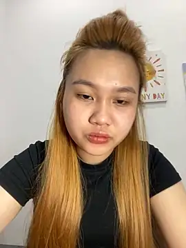 Almira6868 webcam