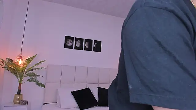 Megan_And_Mia30 webcam