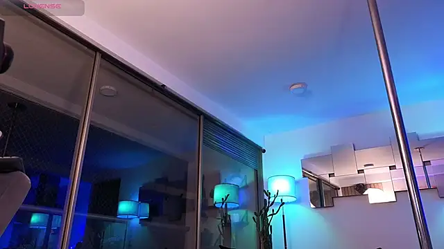 mandi4pole_ - Mandi4pole_'s free webcam - UK Sex Cams