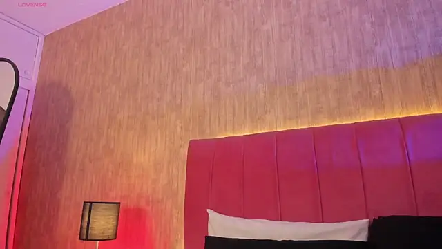 Kendra_kobein webcam