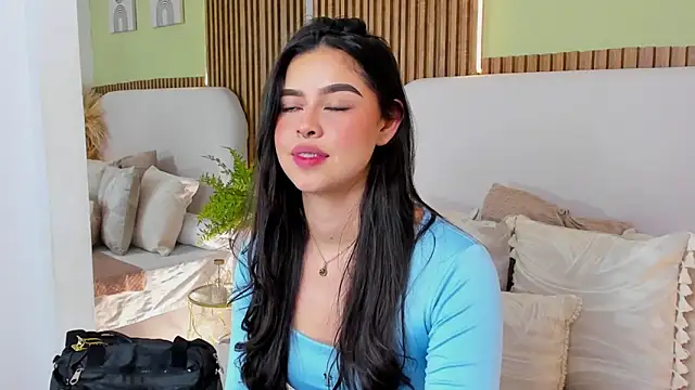 CristalMayson webcam