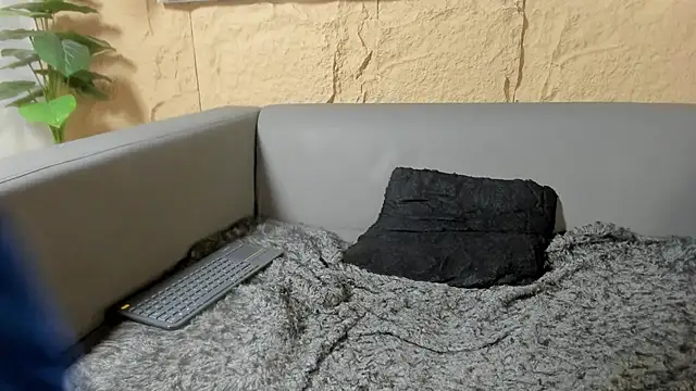 elliot_colton webcam