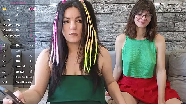 Vika_loves_you live sex cam