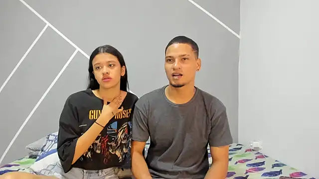 Sexy777Couple webcam