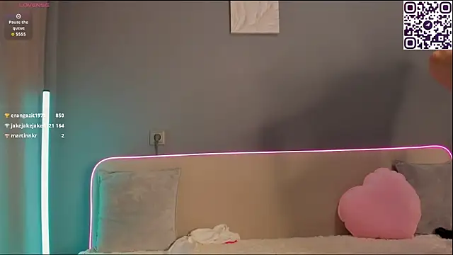 Malika_Lisan live sex cam