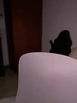 Zarahs_Blare1 webcam