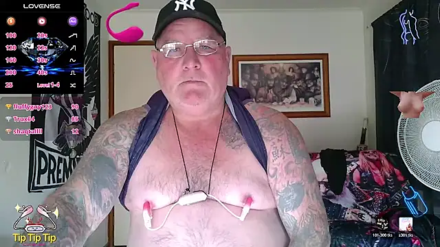 KINKYBLUEYES69 webcam