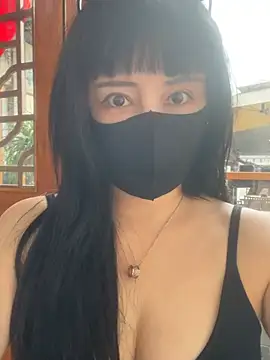 美女Mia-zhan在线直播