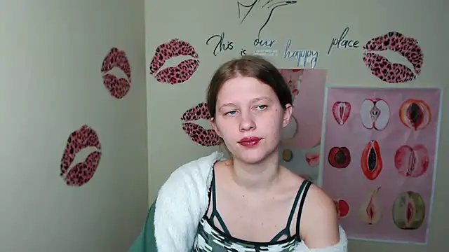 stellacrl - StellaCRL's free webcam