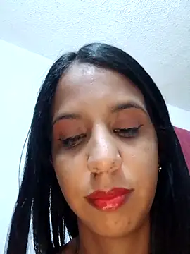 skinnyprety18 webcam stripchat model stream image