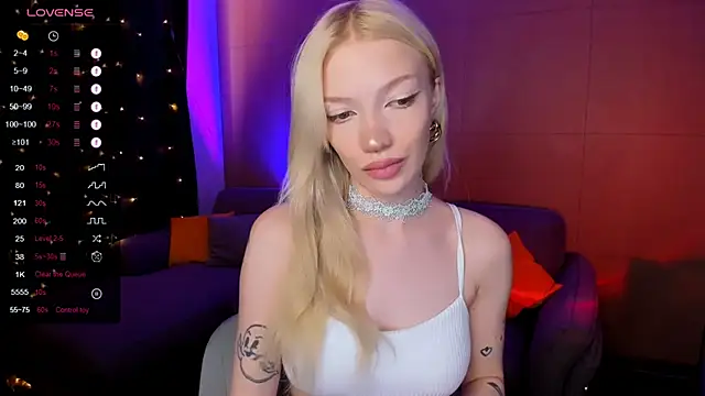 AnyaTaylor_ webcam