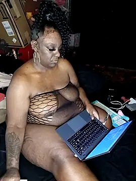 Thickkemzz41 webcam