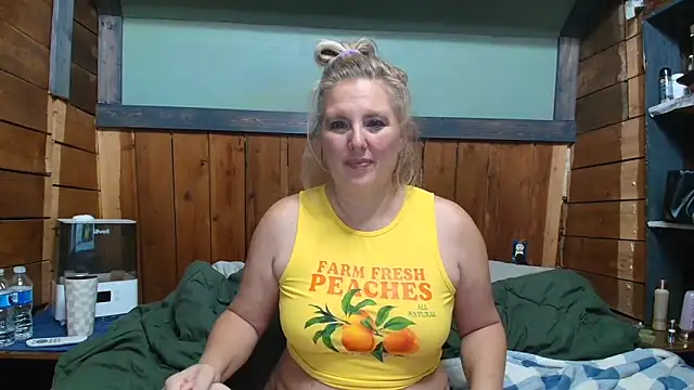 lisaxlovexxx's Stripchat show and profile