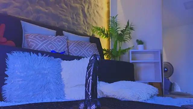 Isa__Blanc live sex cam