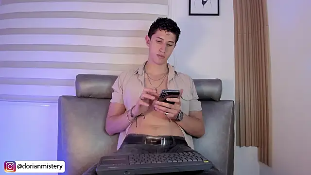 Dorianmistery2322_ webcam