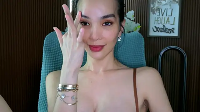 xxforyoureyesonlyxx webcam