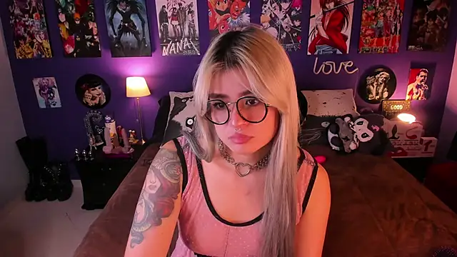 anne_cross webcam stripchat model stream image