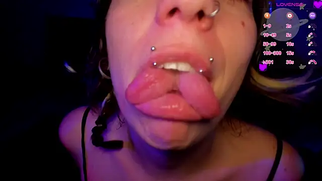 rabit_snake - Rabit_Snake's free webcam - UK Sex Cams