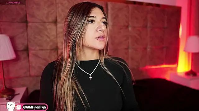 ashleyvalirya webcam