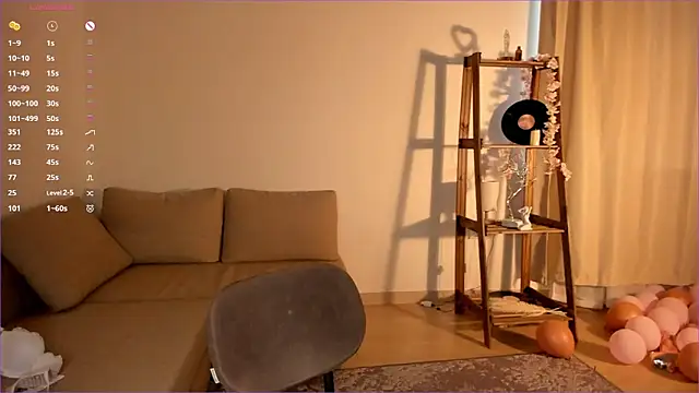 LachelleFrommer webcam