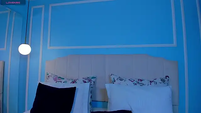 ashley_foox - Ashley_foox's free webcam - UK Sex Cams