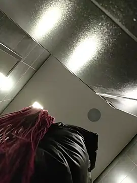 frost_foxy - Frost_foxy's free webcam - UK Sex Cams